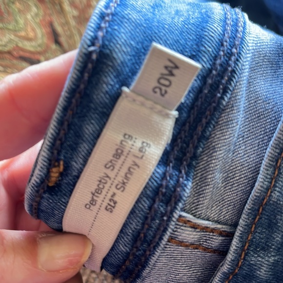 Women's Levi’s 512 skinny leg jean - Picture 3 of 7